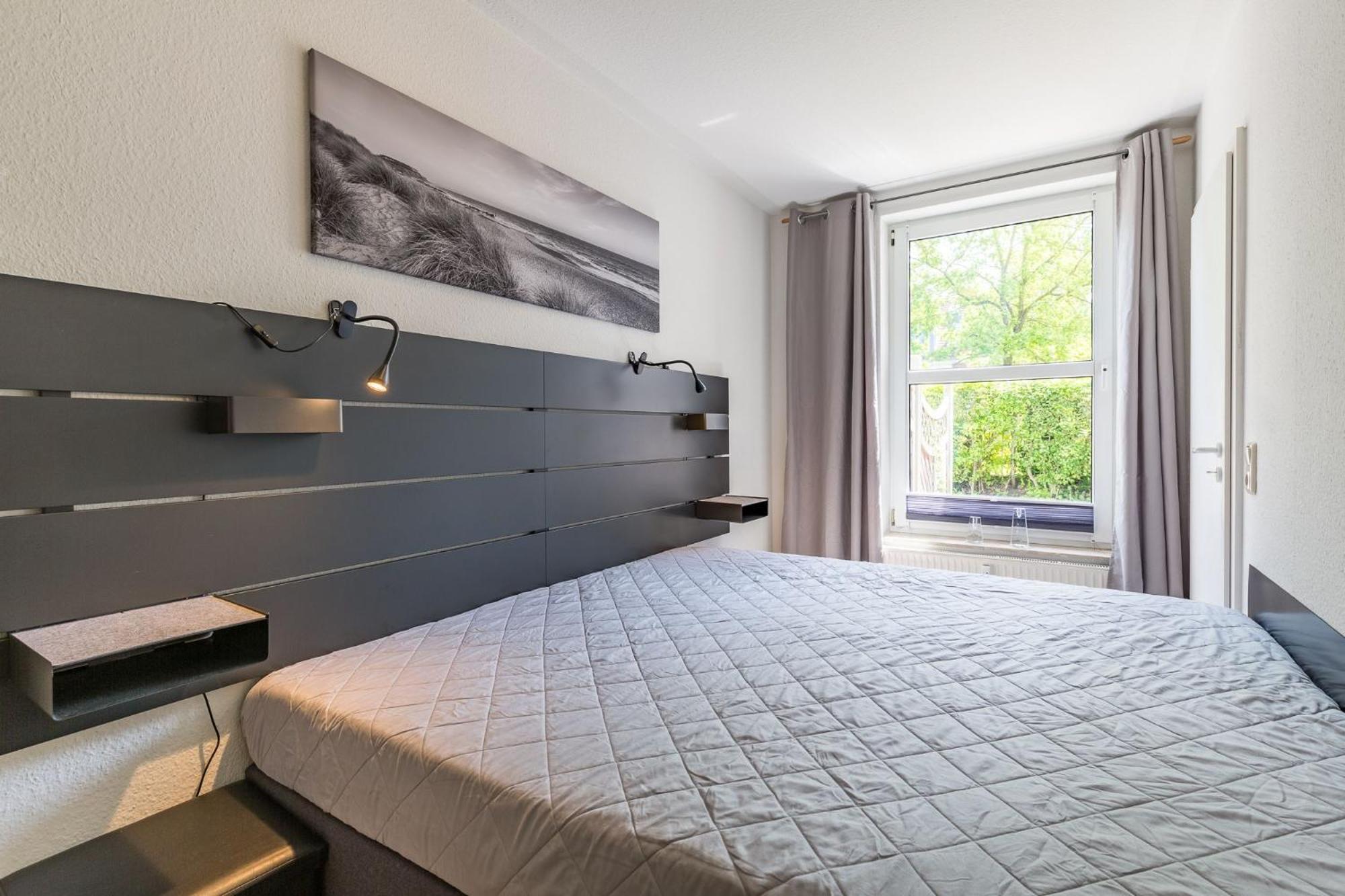 Suennslag, 142 Apartment